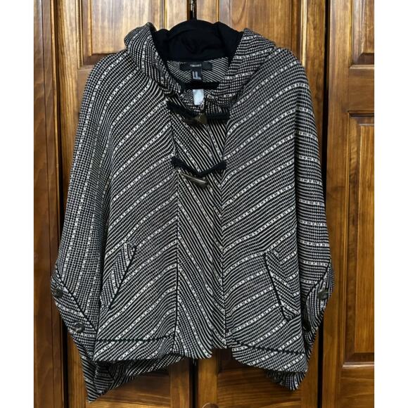 Forever 21 Jackets & Blazers - Forever 21 Acrylic Cape with Hoodie